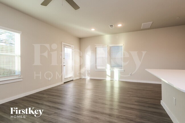 Foto del edificio - 434 S Centro Cir