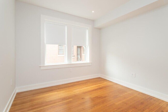 Foto del edificio - 15 Forest St