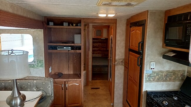Foto del edificio - 20790 Meadowlark Dr