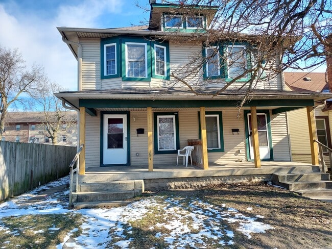 Photo - 2307 N Kenwood Ave House