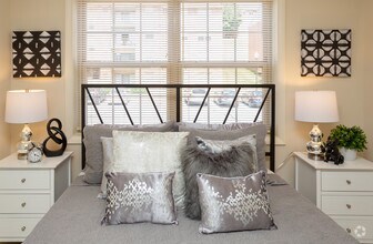 2BR, 2BA - 1100 SF - Cromwell Valley Apartments