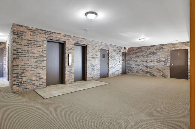 Foto del edificio - 8970 N Parkside Ave