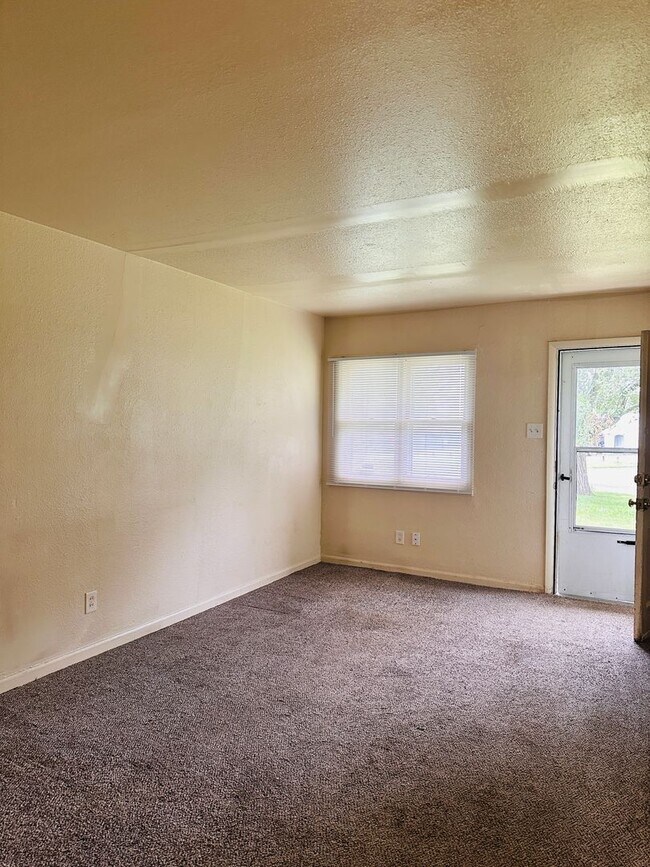 Foto del edificio - 3447 SW Brendan Ave