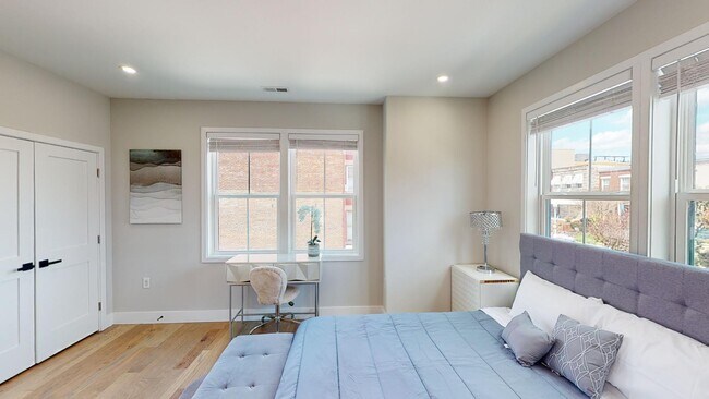 Foto del edificio - 1001 Kenyon St NW