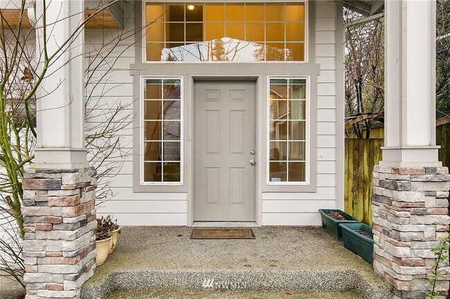 Foto del edificio - 13607 NE 202nd St