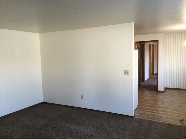 Foto del edificio - Cute 2 bedroom 1 bath duplex