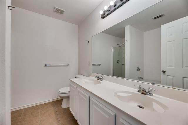 Building Photo - 13120 Barbarosa Dr