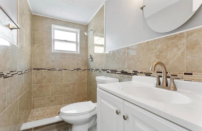 Foto del edificio - 9200 Chantilly Ln