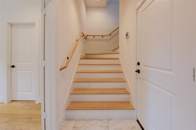 Foto del edificio - 10926 Fire Creek Dr