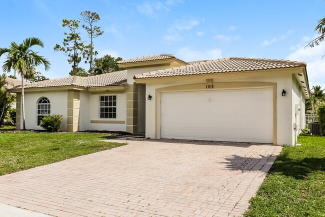 Foto del edificio - 103 Cocoplum Cir