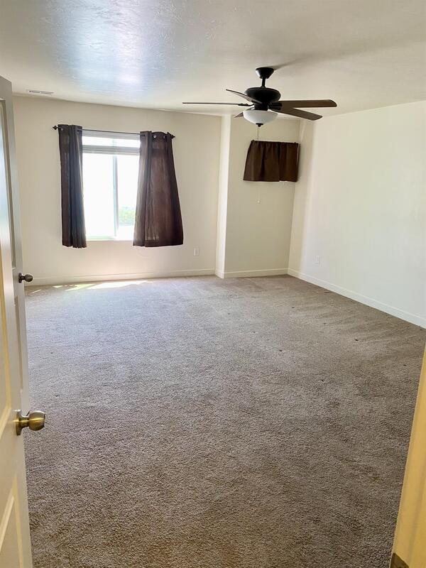 Building Photo - 15093 Bright Stars Dr
