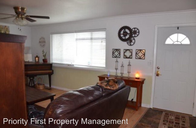 Building Photo - 3 br, 2 bath House - 792 S 2050 W