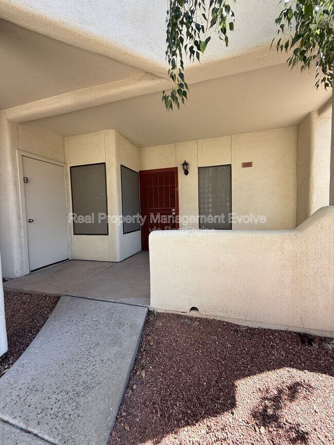 Foto del edificio - 750 E Northern Ave