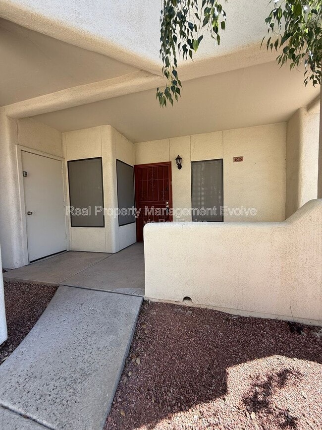 Photo - 750 E Northern Ave Apartment