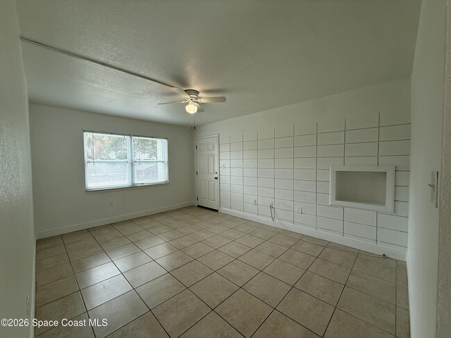 Building Photo - 8210 Orange Ave