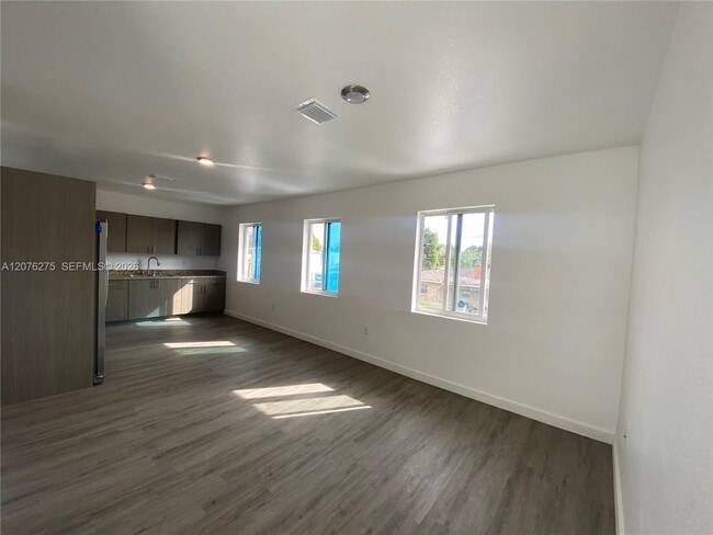 Building Photo - 1781 NW 65th St