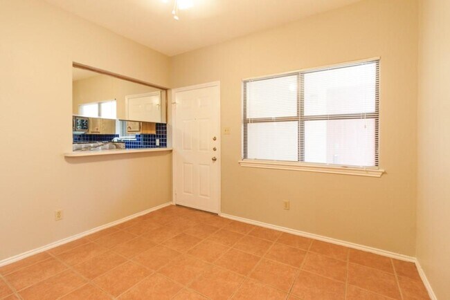 Foto del edificio - 706 W 22nd St