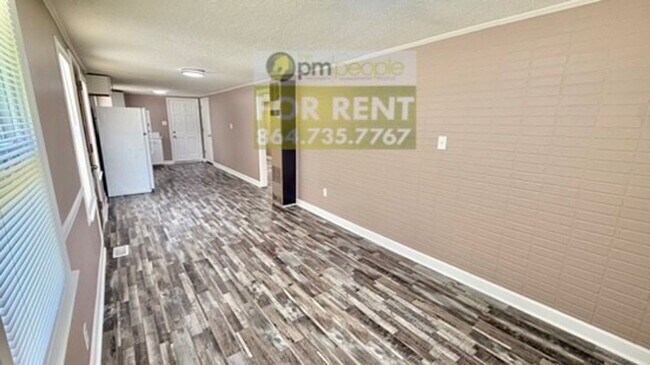 Building Photo - 114 Radcliff Dr