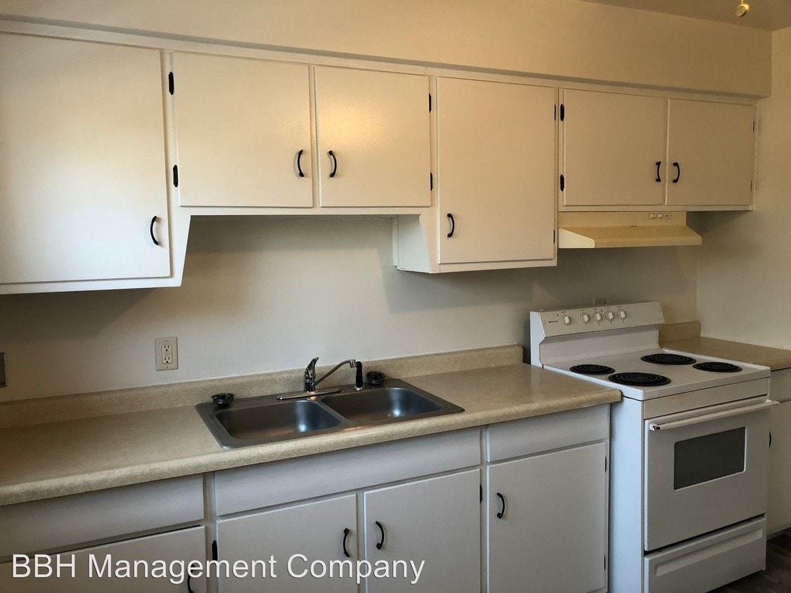 Primary Photo - 2 br, 1 bath Apartment - 1207 Danforth Street