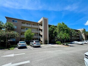 Building Photo - 1601 Abaco Dr
