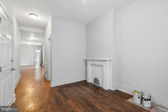 Building Photo - 2305 N College Ave