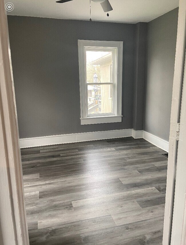 412 S Main St Unit 1, Vicksburg, MI 49097 Apartments in Vicksburg, MI