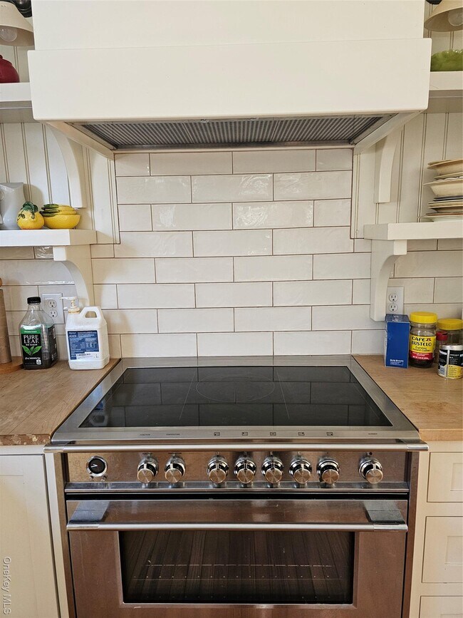 Foto del edificio - 19 Telsar Ln