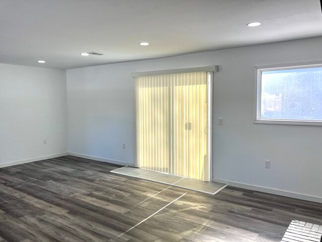 Building Photo - 21781 Logue Ave