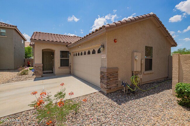 Foto del edificio - 9435 W Terri Lee Dr