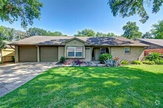Building Photo - 9638 Meadowglen Ln