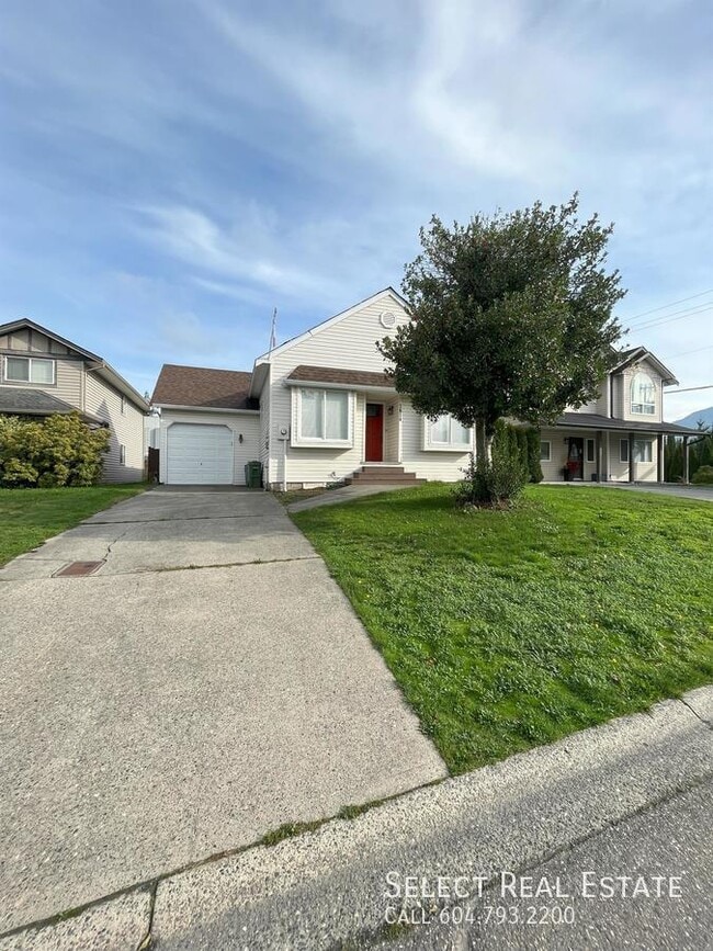 Building Photo - 5614 Kathleen Dr