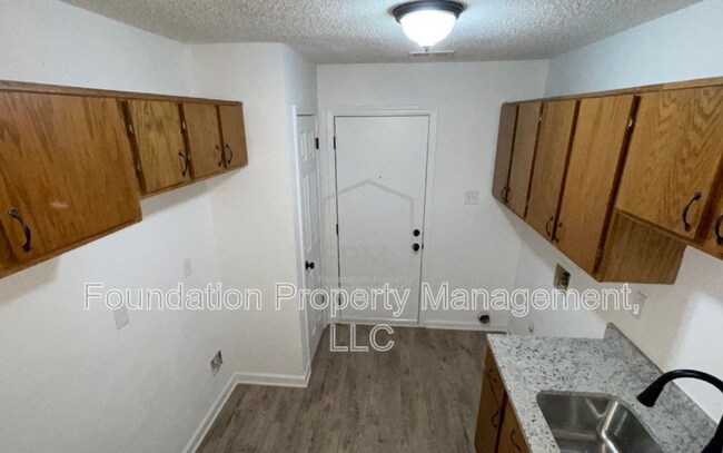 Foto del edificio - 2605 Whitman Ave