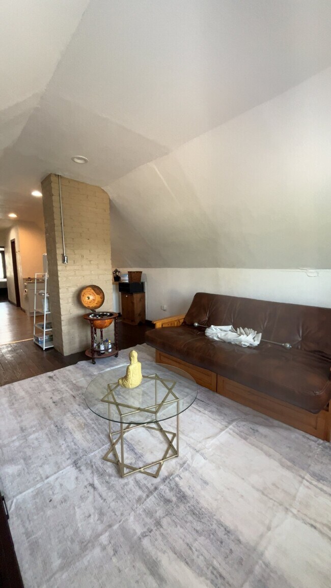 Foto del edificio - 3454 E 76th St