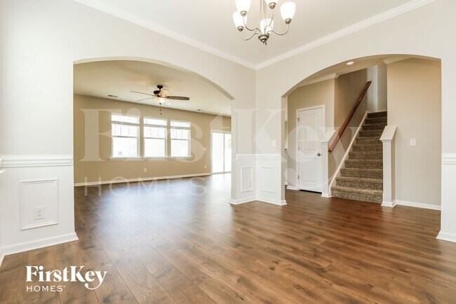 Foto del edificio - 213 Sugarberry Ln