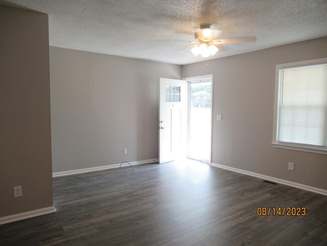 Foto del edificio - 870 Marigold St