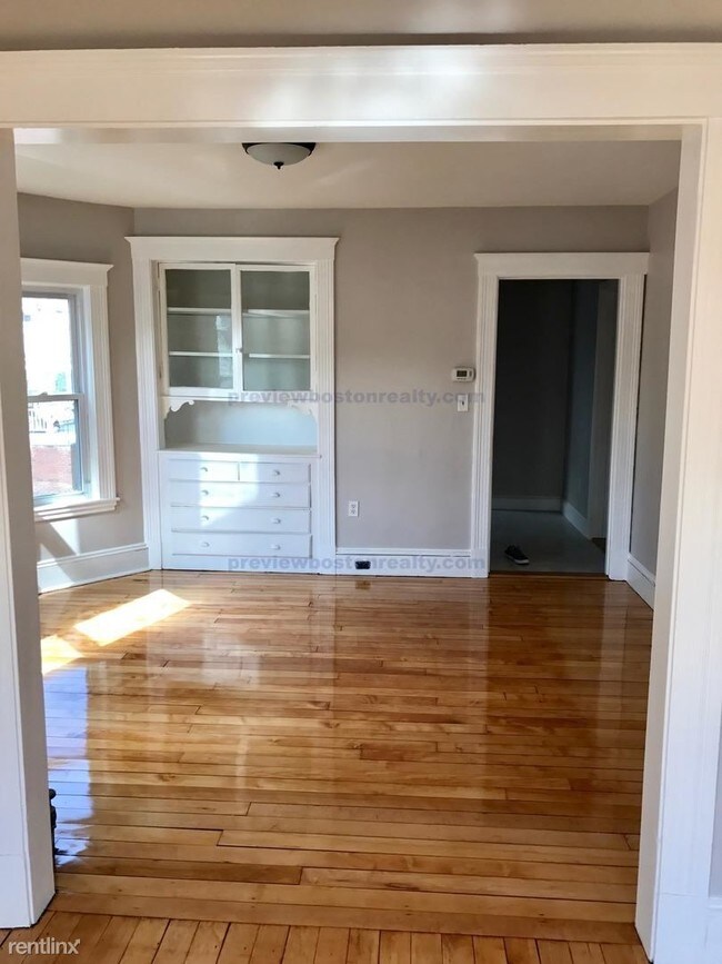 Foto del edificio - 129 Brooks St