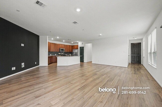 Foto del edificio - 25403 Benroe St