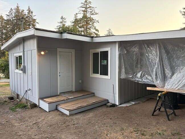 Foto del edificio - 620 Meadow Ln