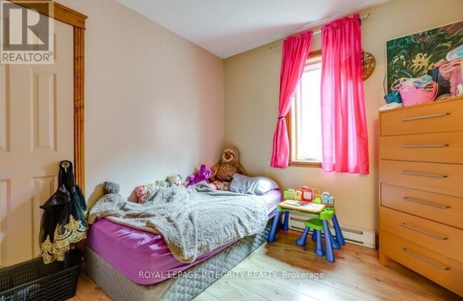 Building Photo - 133 Chevrier Ave