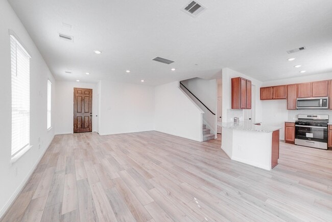 Foto del edificio - 9307 Central Pl