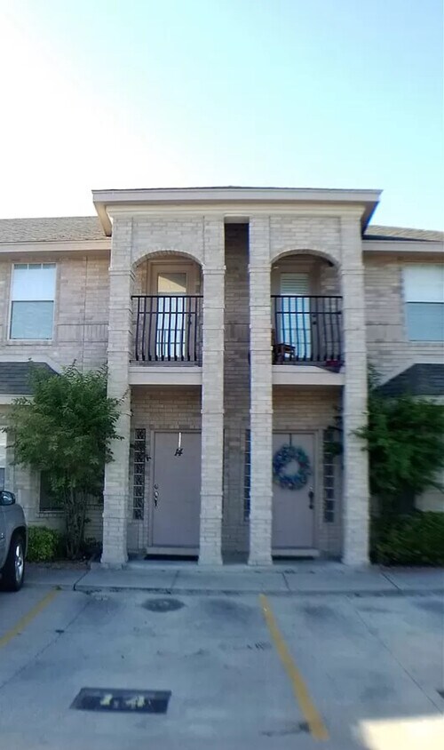 8416 Springfield Ave Unit 14, Laredo, TX 78045 Condo for Rent in