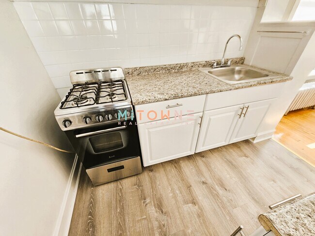 Foto del edificio - 4700 N Hermitage Ave