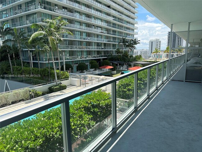 Foto del edificio - 1111 SW 1st Ave