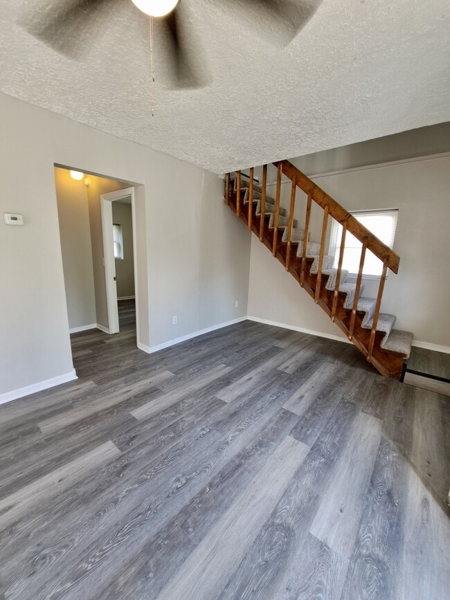 Foto del edificio - 3637 Evansville Ave