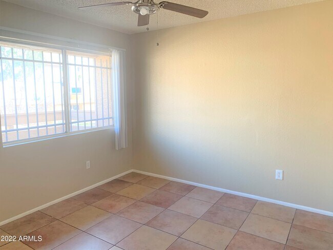 Foto del edificio - 2804 N 43rd Ave