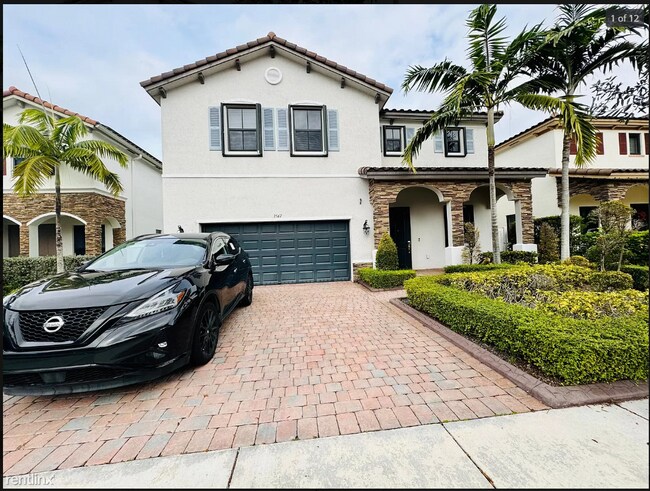 Building Photo - 4 br, 3 bath House - 3567 W 94th Ter