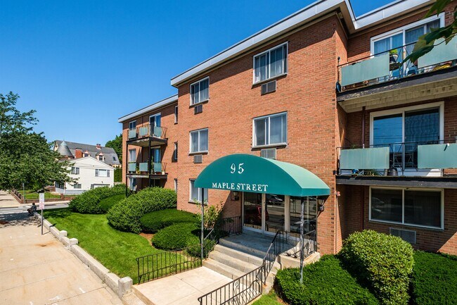Foto del edificio - 95-99 Maple St