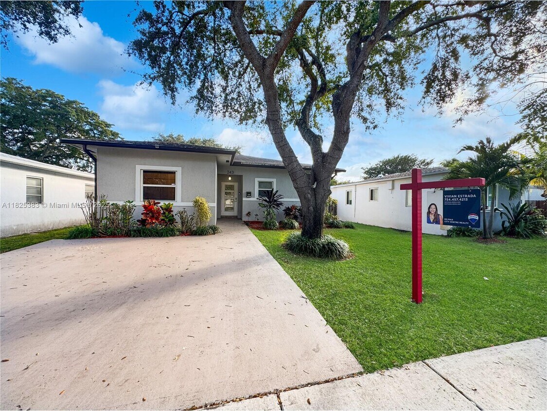 Foto principal - 243 SW 5th St