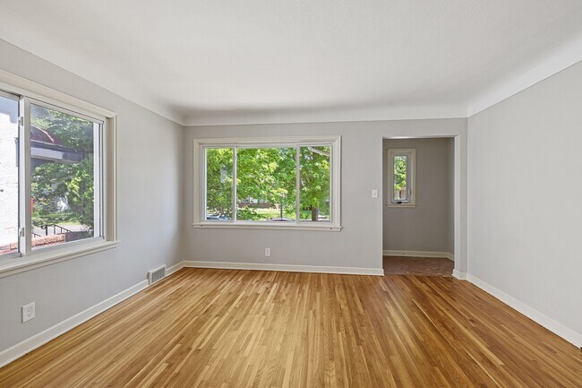 Building Photo - 3540 Girard Ave S