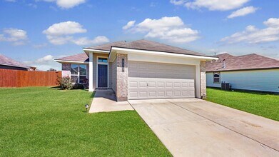 Building Photo - 812 Mockingbird St